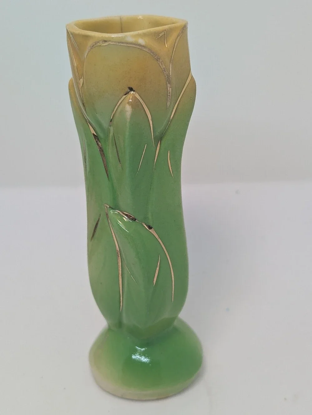 Vintage Shawnee Yellow and Green Tulip Bud Vase USA Portery 1115